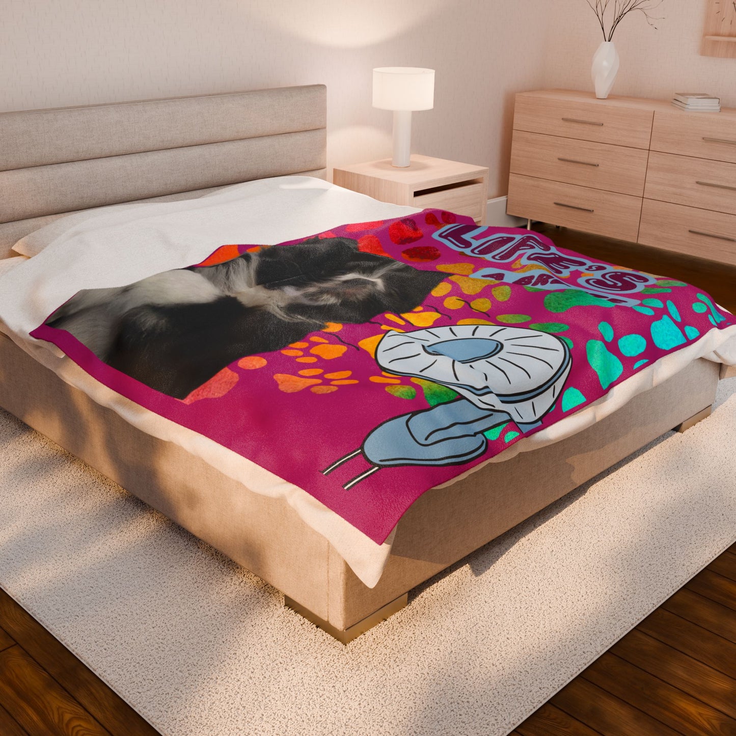 Vibrant Pet-Themed Velveteen Plush Blanket, Cozy Throw for Pet Lovers, Perfect Gift for Birthdays, Relaxing Nights, Home Decor